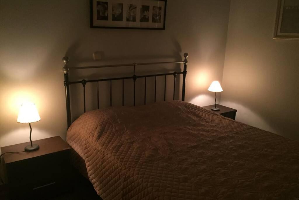אתונה Two Bedroom Apartment Near Alimos Marina ! מראה חיצוני תמונה