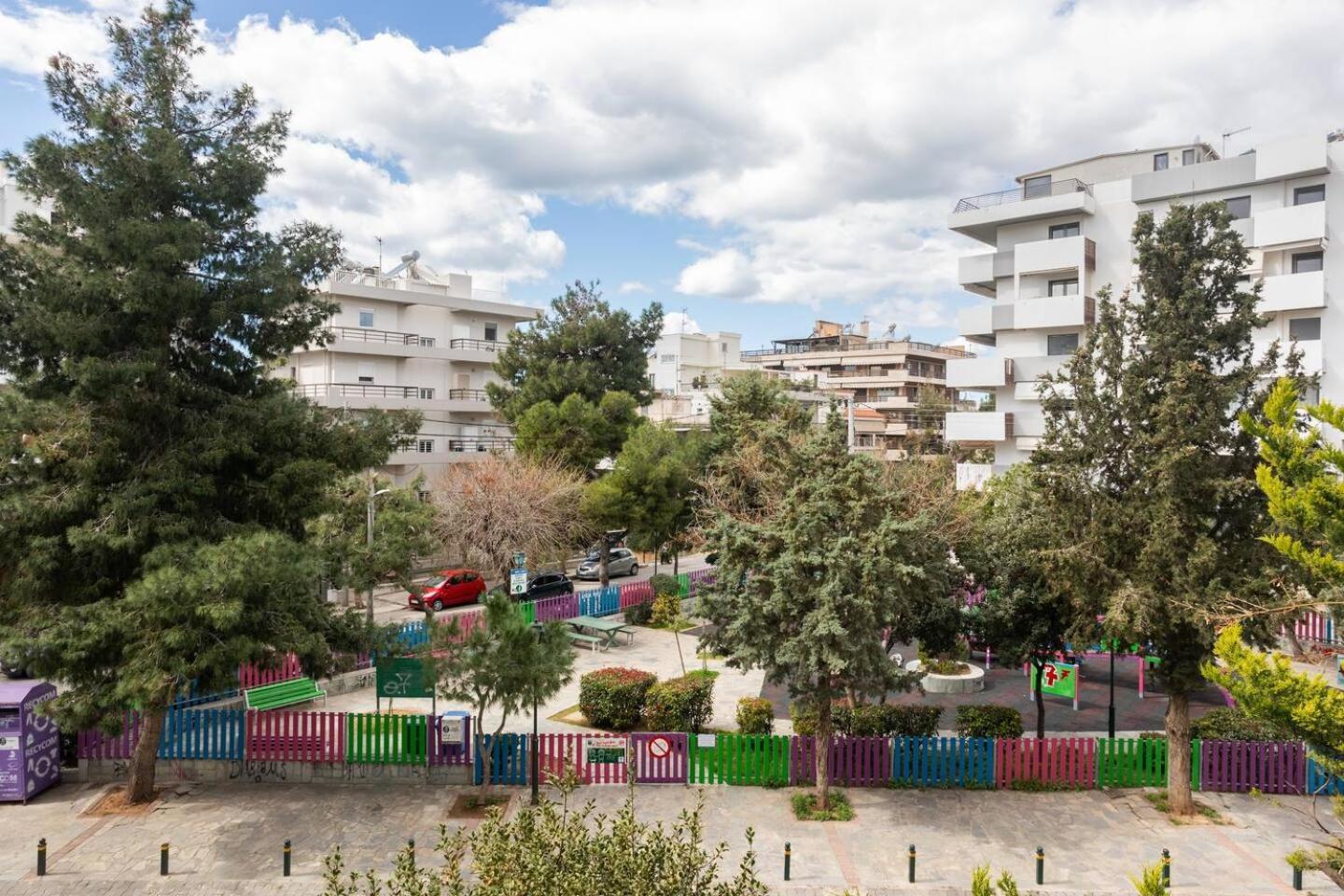 אתונה Two Bedroom Apartment Near Alimos Marina ! מראה חיצוני תמונה